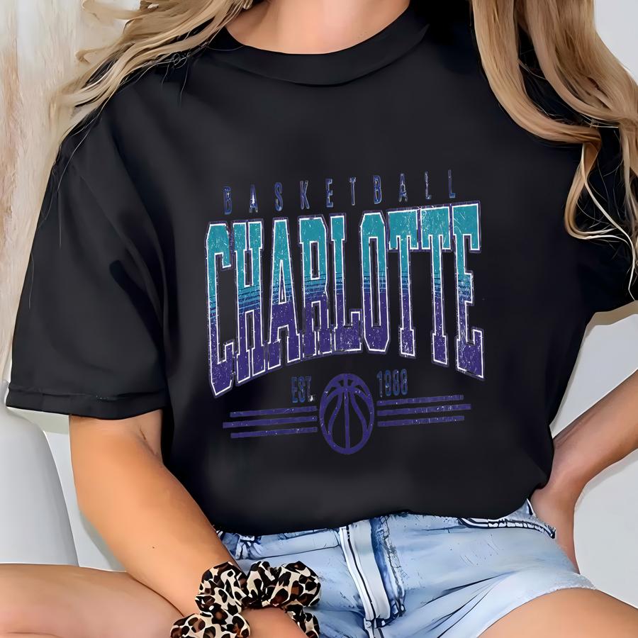 Vintage Charlotte Basketball Sweatshirt | Charlotte Basketball Tshirt | North Carolina Sports Fan | Hornet Tshirt T-shirt