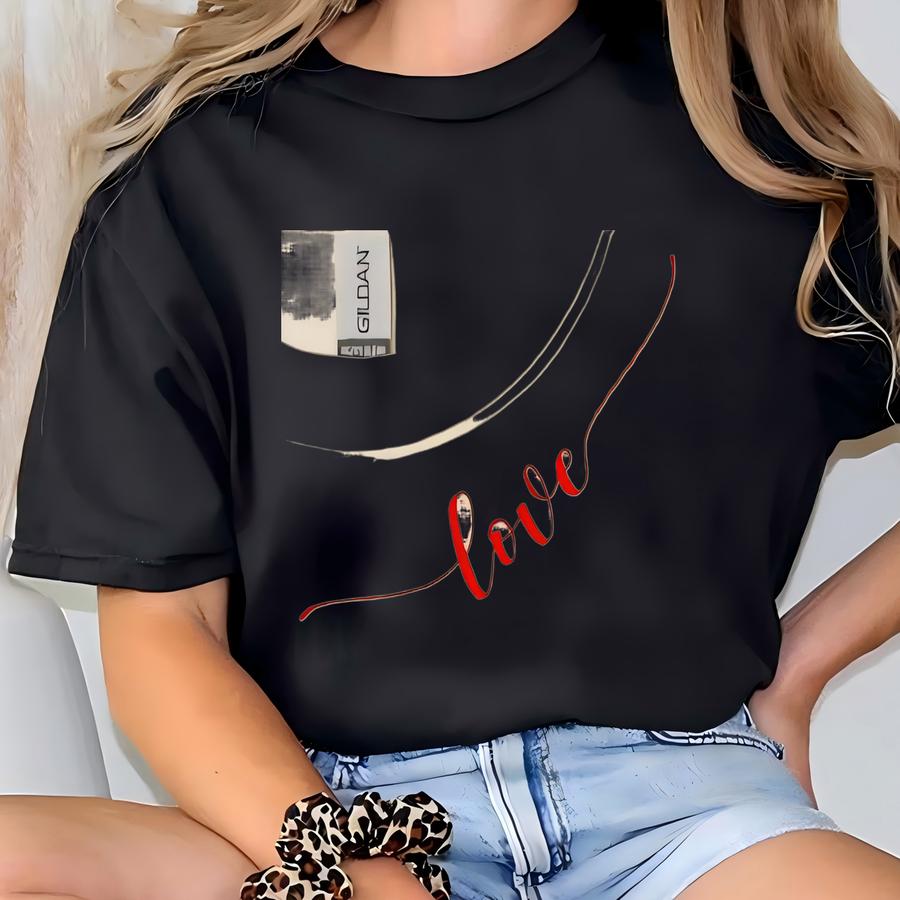 Valentine's Sweatshirt, Heart Elbow Patch, Valentine's Day Sweater, Love Heart Sweat, Cute Valentine's Gift, Heart Arm Patches, Love Apparel T-shirt