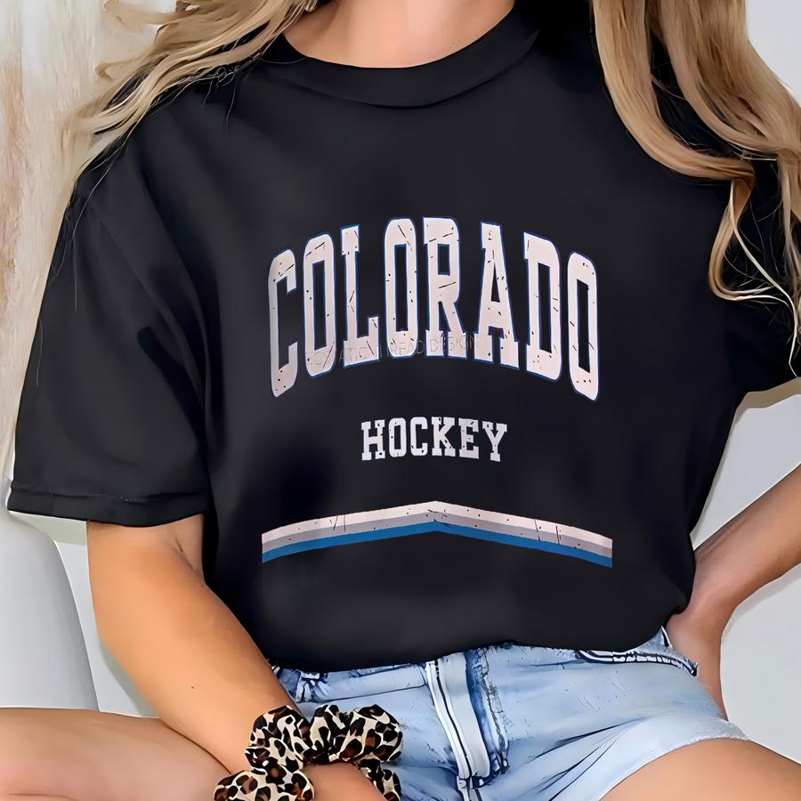 Colorado Hockey Sweatshirt, Vintage Style, Colorado Hockey Crewneck, Hockey Colorado, Colorado Hockey Gift, Retro Colorado, Women And Men T-shirt