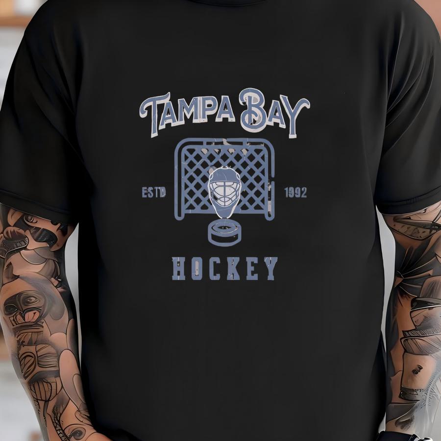 Vintage Tampa Bay Hockey Crewneck, American Sports Sweatshirt, Sports Clothing, Hockey Fan Gift, Hockey Apparel, Vintage Sweater, Lightning T-shirt