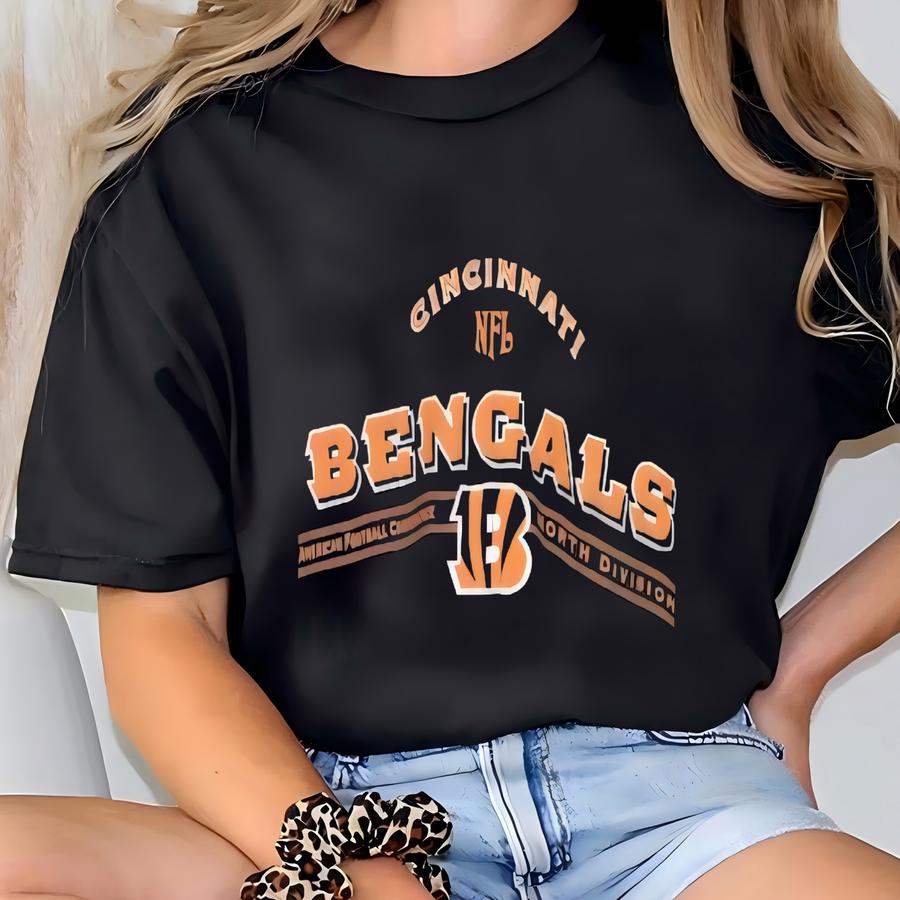 Vintage  Hoodie Sweatshirt Medium Spell Out Logo Pullover American Football Rugby Hoodies M T-shirt