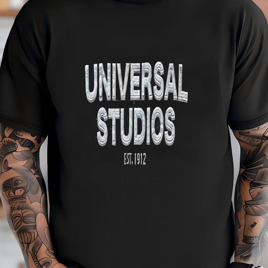 Vintage Y2k Universal Studios Spellout Crewneck Oversize Sweatshirt 2xl Size T-shirt