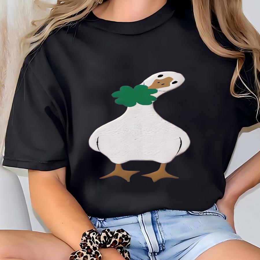 St Patricks Day Sweatshirt, Goose Sweatshirt, Goose Lover Shirt, Lucky Goose Shirt,silly Goose Sweatshirt T-shirt