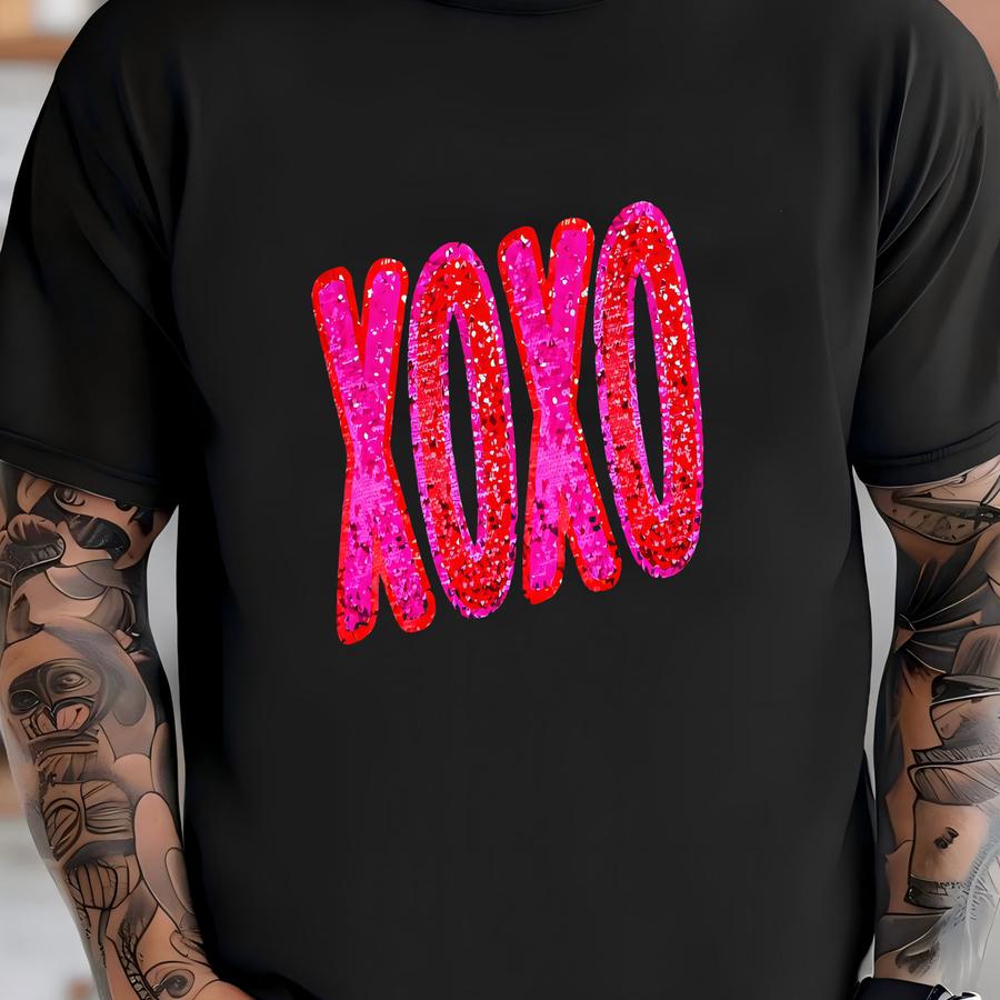Xoxo Sweatshirt: Valentine's Day Crewneck, Heart Sweater T-shirt