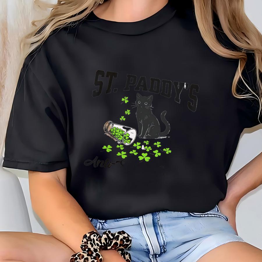 Black Cat St Patricks Sweatshirt, Retro Lucky Sweatshirt, St. Patricks Day Sweatshirt, Irish Sweatshirt, Lucky T Shirt, Gift For Her T-shirt