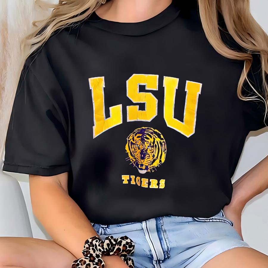 90s Ncaa Louisiana State University ‘tigers’ Crewneck Sweatshirt Print Logo Purple Color Men’s Fit To L T-shirt