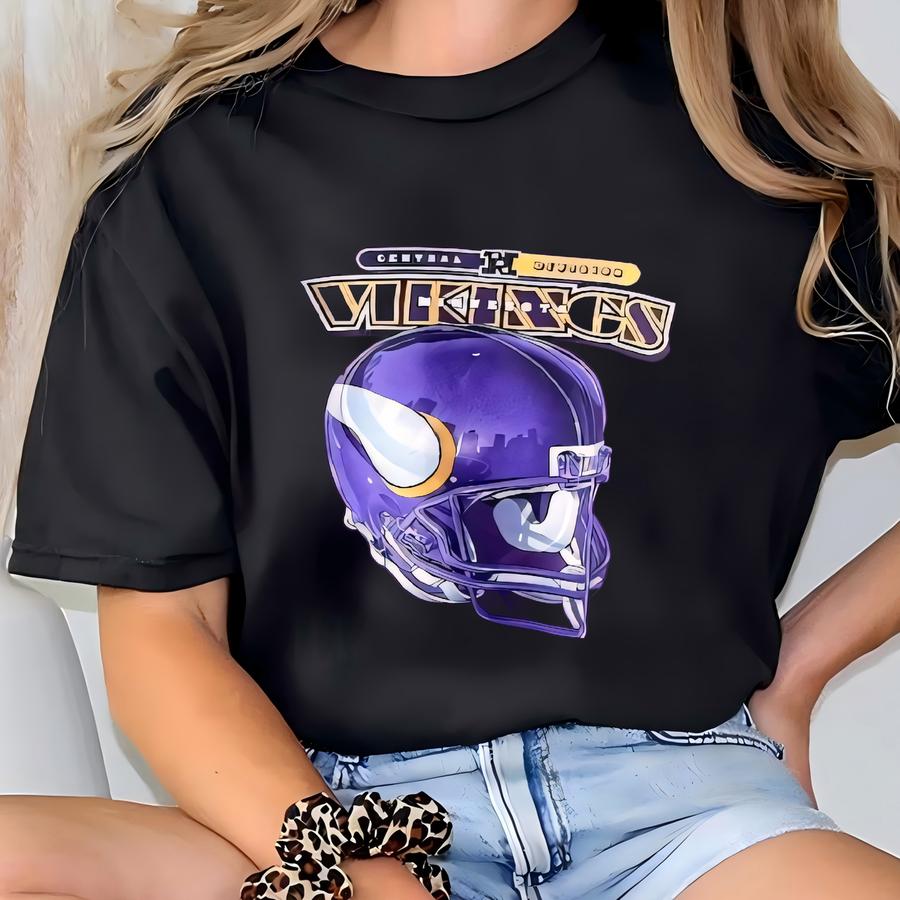 Vintage Football/ Purple Sweatshirt (m) T-shirt