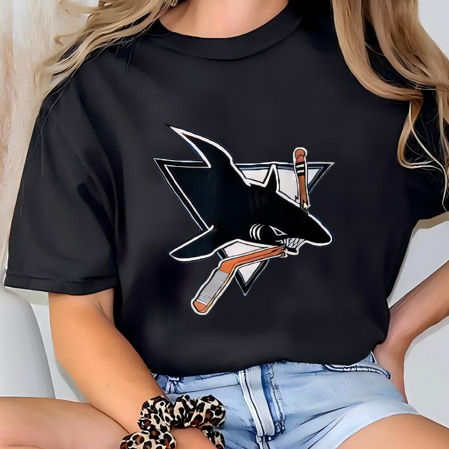 Vintage 90s San Jose/ Sharks/ Hockey/ The Game Blue Sweatshirt/ L T-shirt