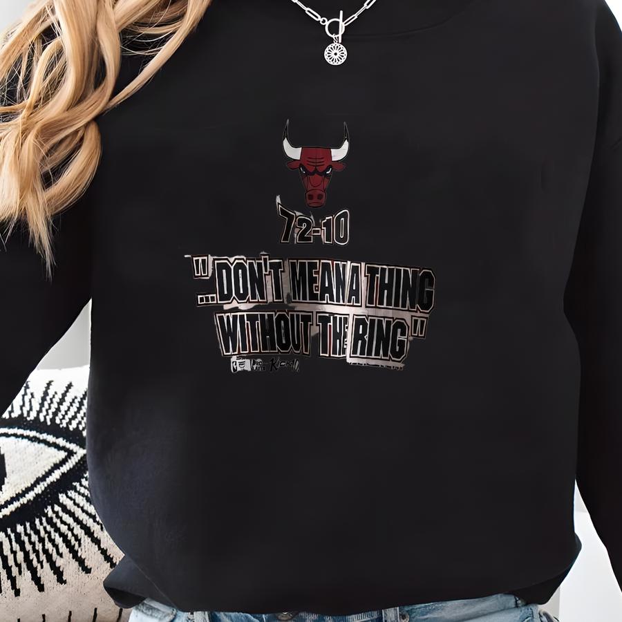 Vintage Chicago Bulls T-shirt Size M Sweatshirt Vintage Chicago Bulls T-shirt Size M Sweatshirt