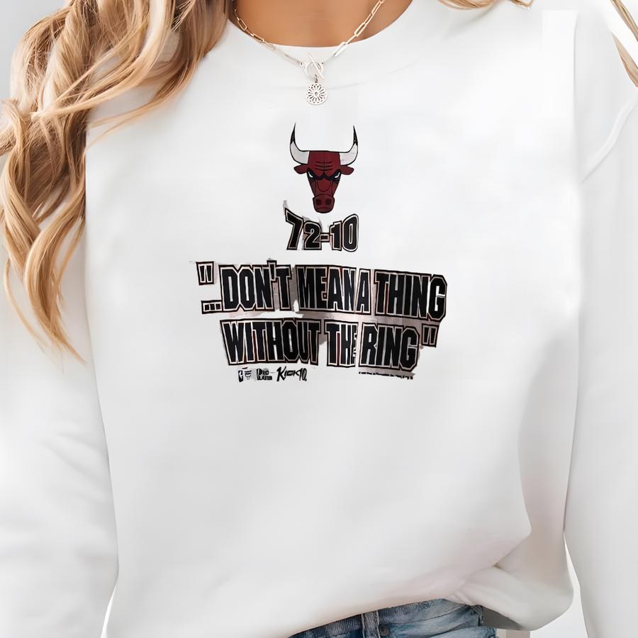 Vintage Chicago Bulls T-shirt Size M Sweatshirt Vintage Chicago Bulls T-shirt Size M Sweatshirt