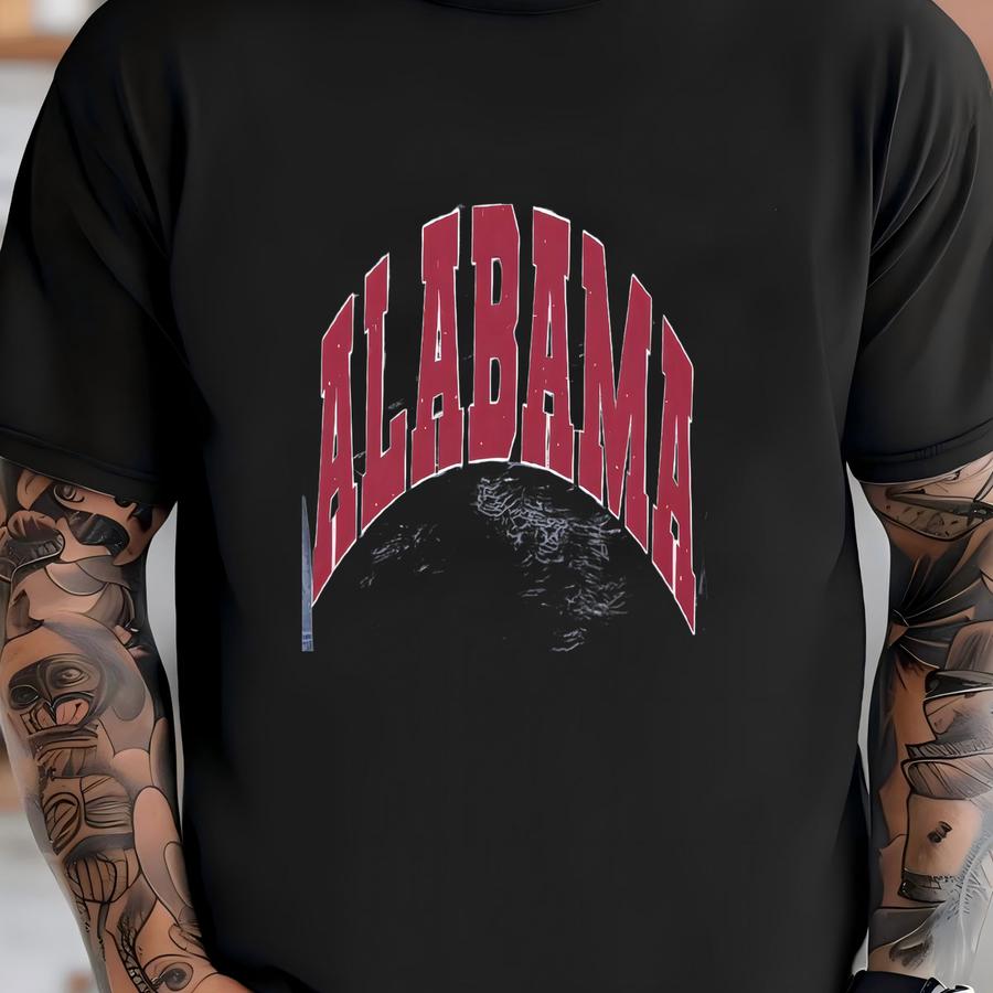 Sweatshirt Vintage Varsity Style Crewneck Cute + Cozy Retro Style Sweatshirt Unisex Crewneck Aesthetic T-shirt