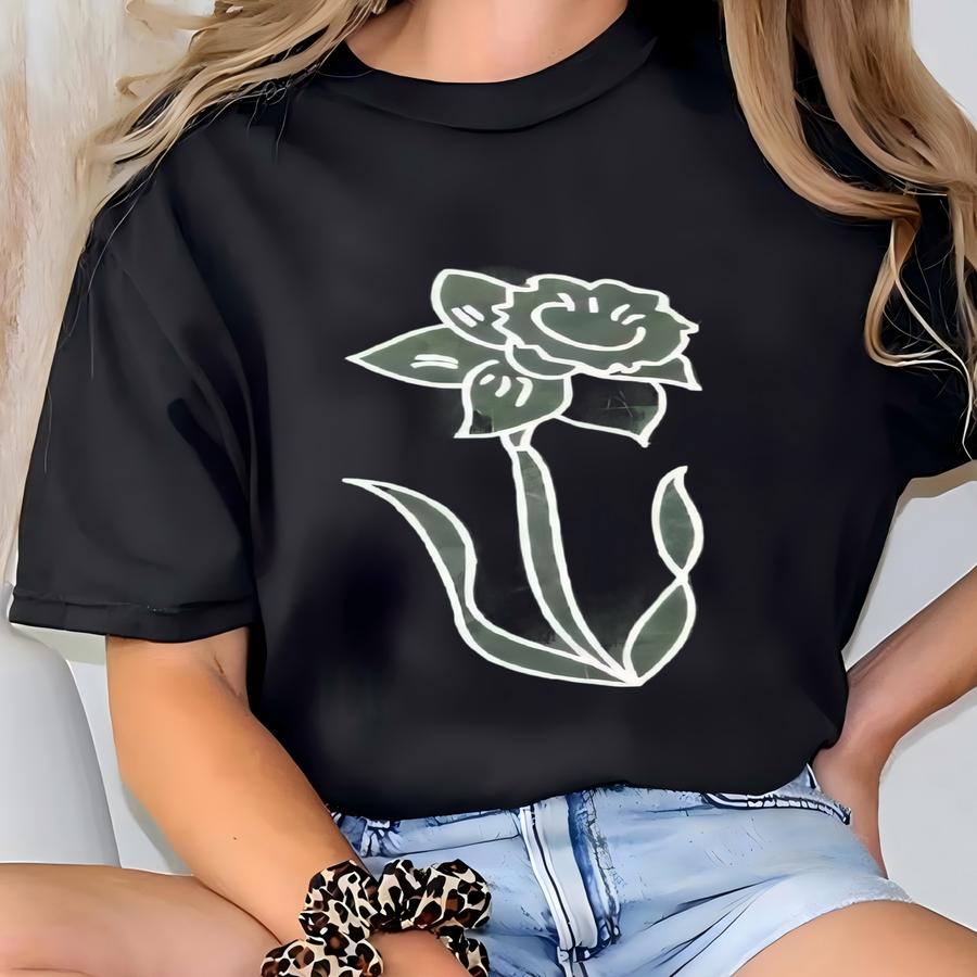 Daffodil Shirt, Wildflower Shirt, Floral Cottagecore Shirt, Botanical Shirt, Flower Shirt, Nature Shirt, Wildflower, Lineart Flower Tee T-shirt