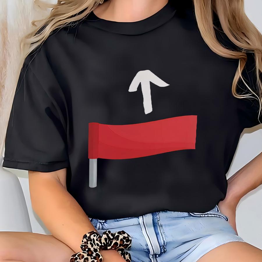 Funny Red Flag Mug 11oz Walking Red Flags Gifts T-shirt