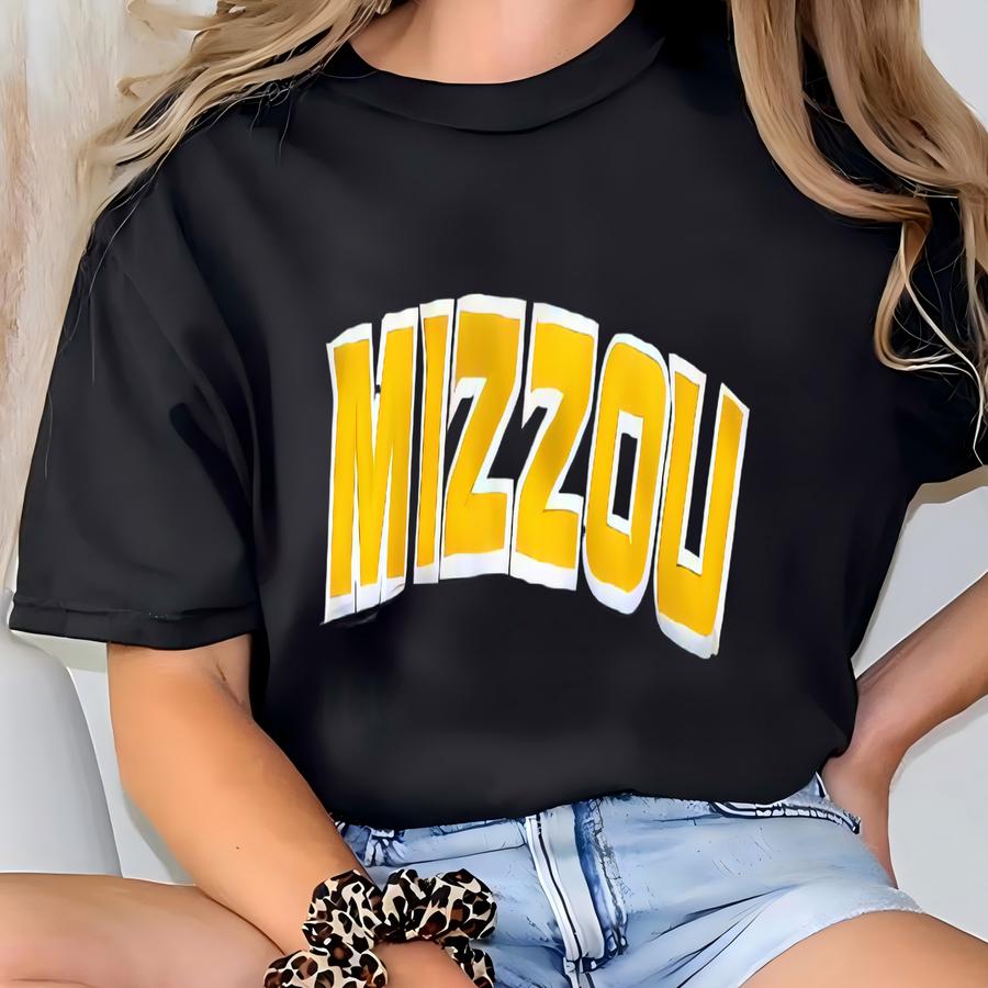 Vintage Ncaa University Of Missouri ‘tigers’ Crewneck Sweatshirt Patch Logo Grey Color Men’s Xl T-shirt