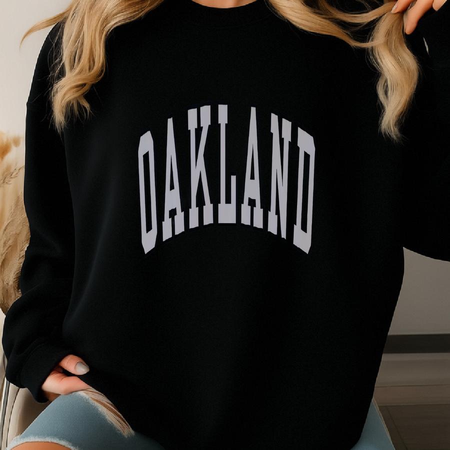 Oakland Vintage California Crewneck Sweatshirt, Cozy Bay Area Pullover Urban Style Sweater - Unisex Heavy Blend Gift Fashion Sweatshirt
