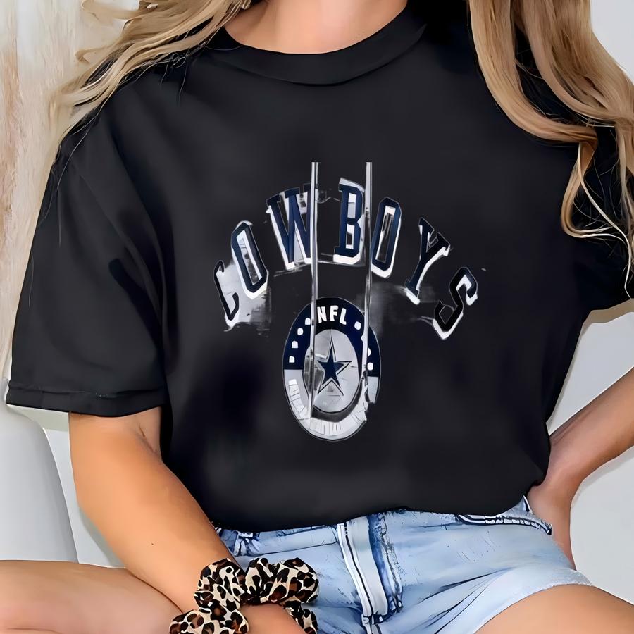Vintage Cowboys Football/ Sport Hoodie (l) T-shirt