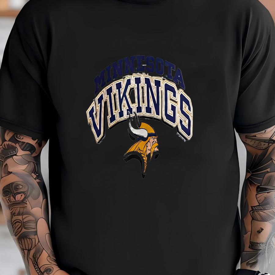 Vintage Big Logo Crewneck Sweatshirt Size Xl T-shirt