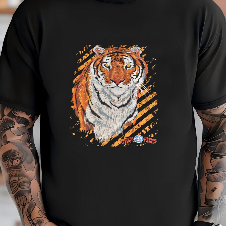 Vintage Ringling Bros. Barnum Bailey Tiger Hoodie Black Circus 90s Medium T-shirt