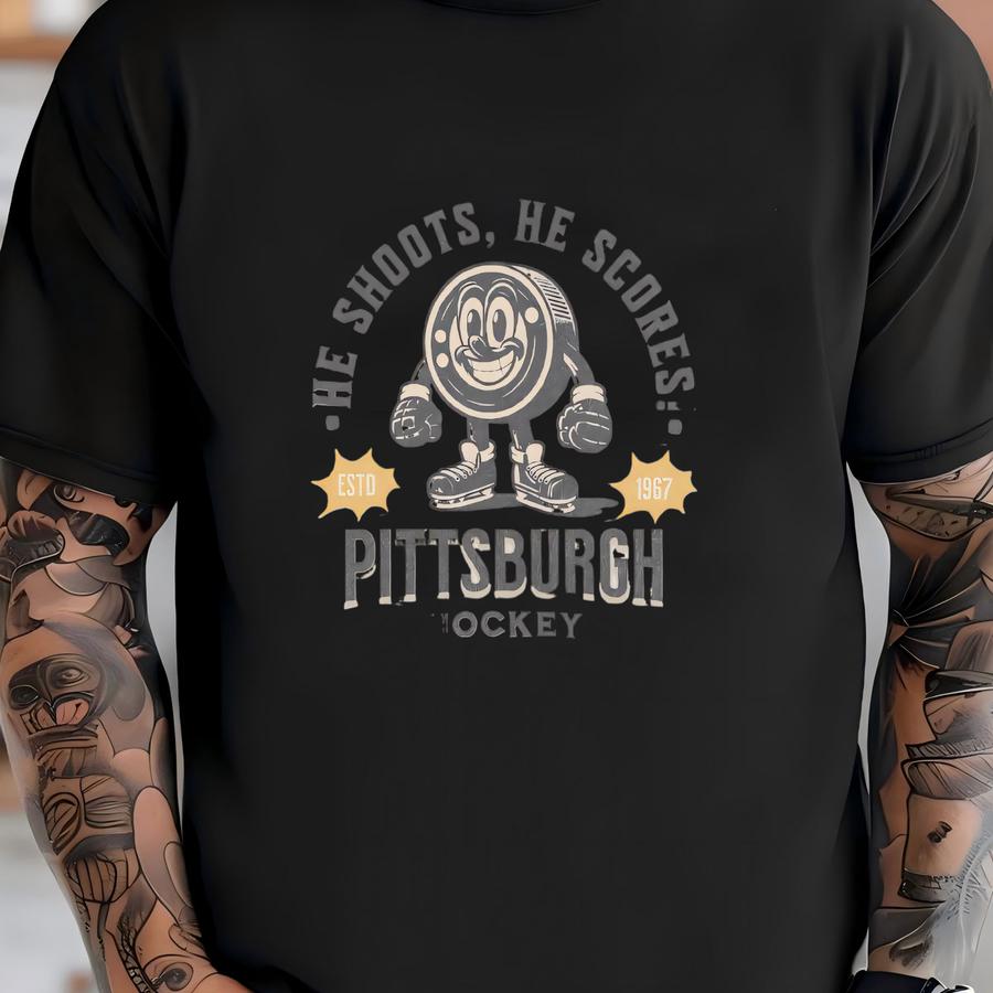 Retro Pittsburgh Hockey Sweatshirt, Vintage 70s Mascot Crewneck, Sports Sweater, Hockey Fan Gift, Hockey Lover Apparel, 80s Penguin Merch T-shirt