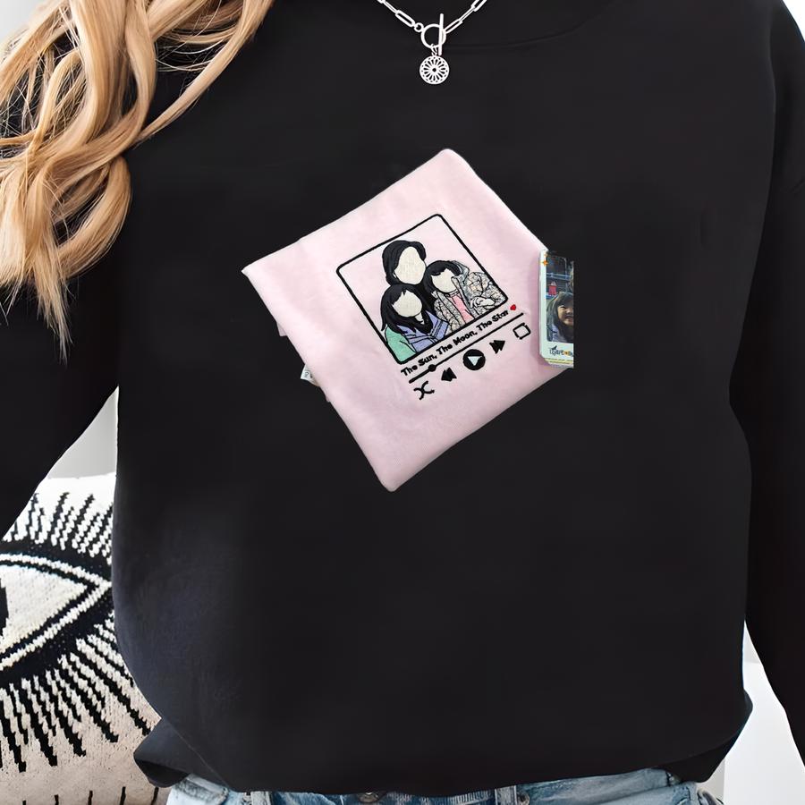 Custom Photo Mama Sweatshirt: Personalized Varsity Shirt Sweatshirt