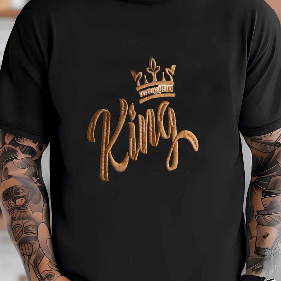King Queen Sweatshirt: Matching Valentine's Day Couple Jumper T-shirt