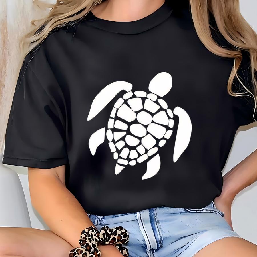 Sea Turtle Shirt: Vintage Graphic Tee, Oversized Beach Hoodie T-shirt