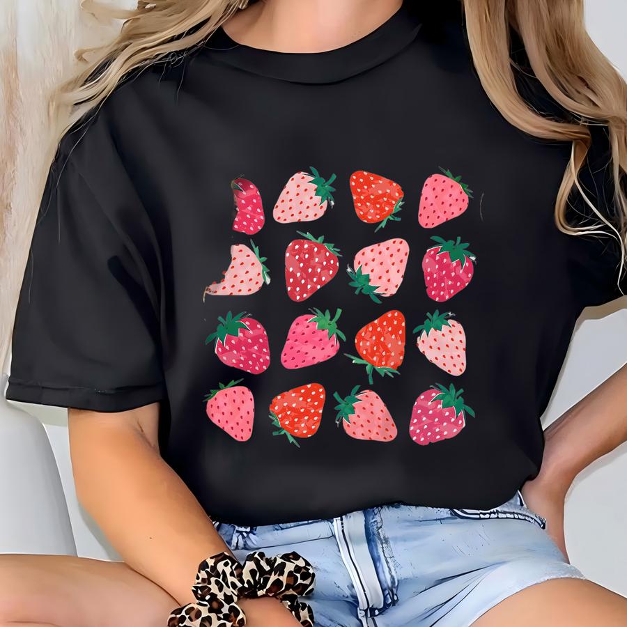 Cute Strawberry Hoodie, Summer Strawberry Shirt, Cottagecore Berries Hoodie, Strawberry Aesthetic, Botanical Garden Hoodie T-shirt