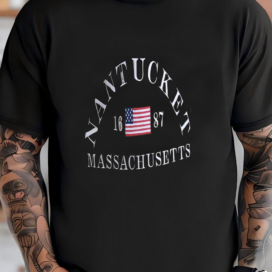 Nantucket Massachusetts, 1687 American Flag Sweatshirt T-shirt