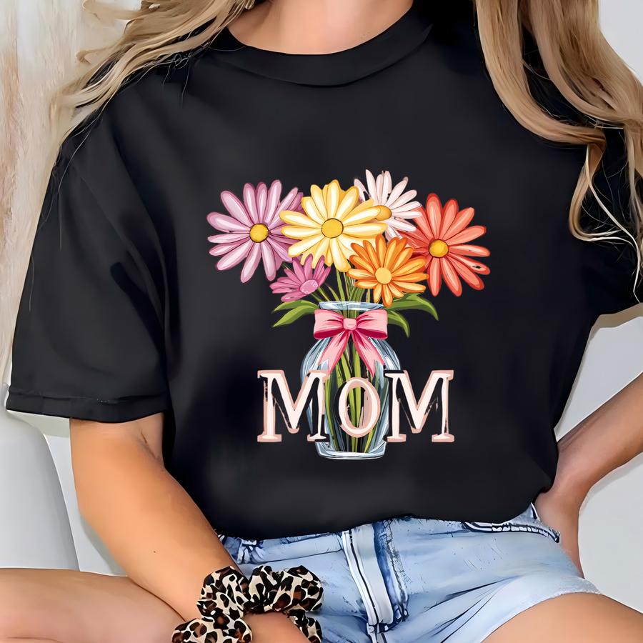 Personalized Mom Sweatshirt Mothers Day Gift Floral Bouquet Unisex Crewneck Custom Sve Text Cozy Birthday Gift For Mom T-shirt