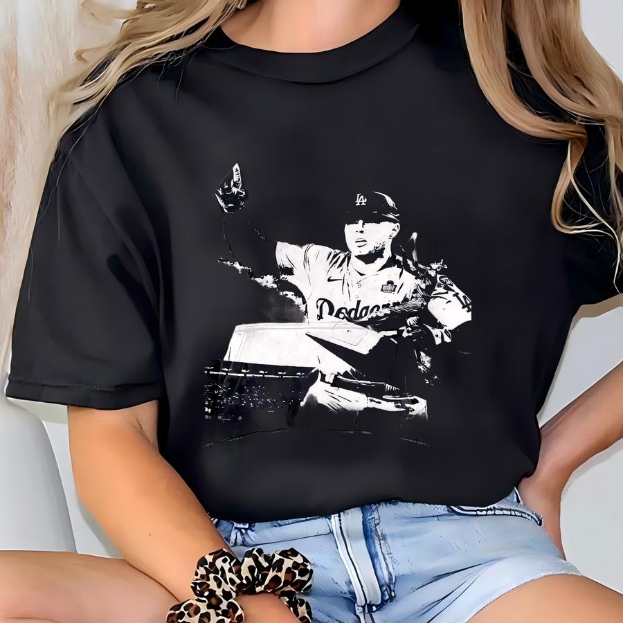 Freddie Freeman Bleached Hoodie, Los Angeles Baseball Heavy Hoodie, Oversized Washed Sweatshirt, Unisex Shirt, Gift For Him Gift For Her. T-shirt