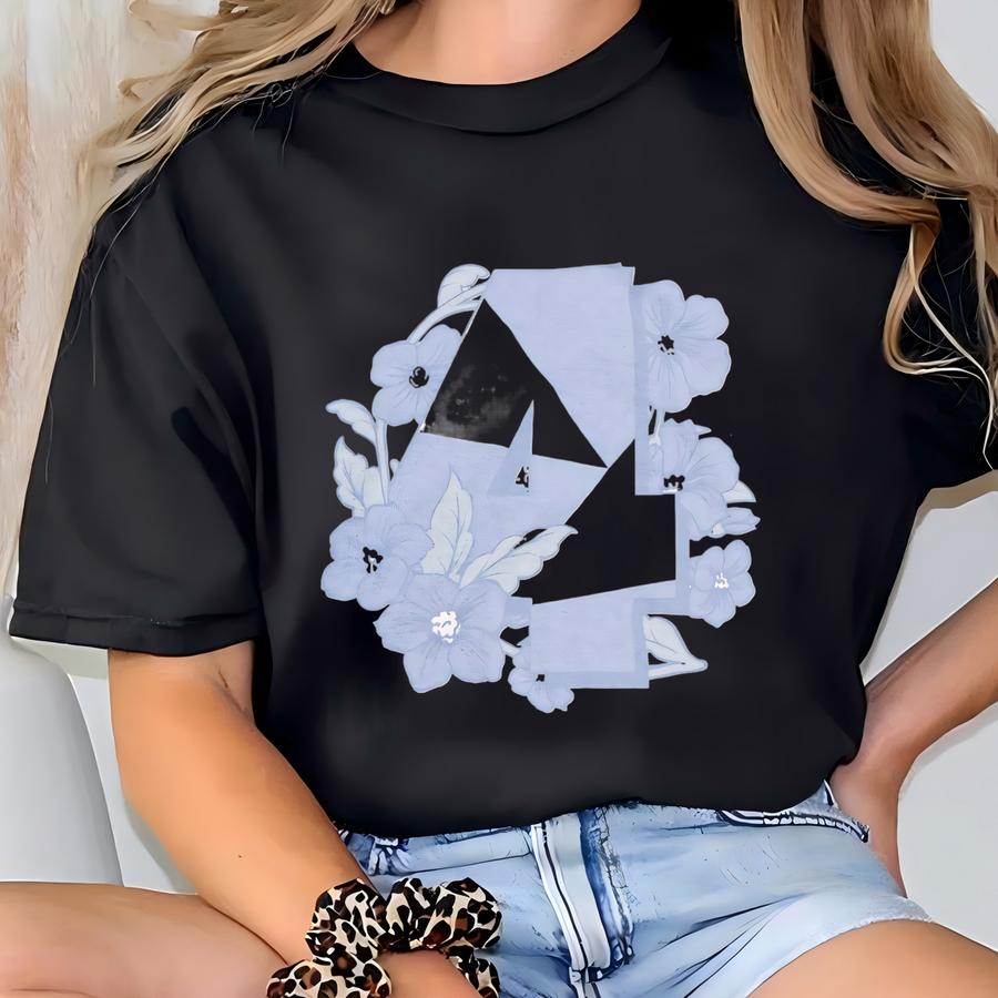 Floral 4 Aluminum Woman's Sneaker Matching Tee Shirt T-shirt