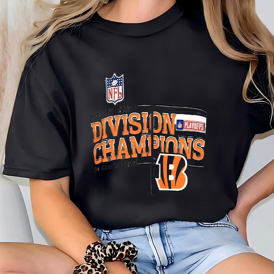 Vintage  Hoodie Sweatshirt Medium Division Champs Sweater American Football Hoodie Size M T-shirt