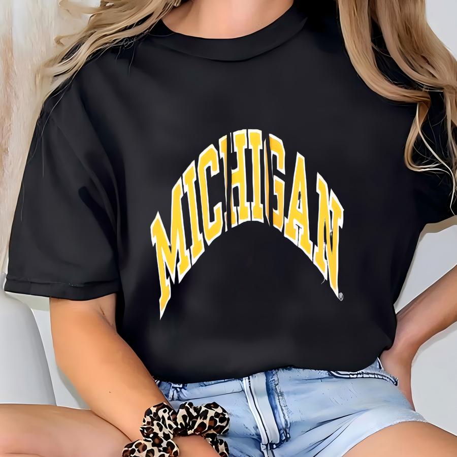 Vintage Michigan Wolverines Ncaa Hoodie Sweatshirt Medium Michigan Logo Sweater University Of Michigan Pullover Hoodie Size M T-shirt