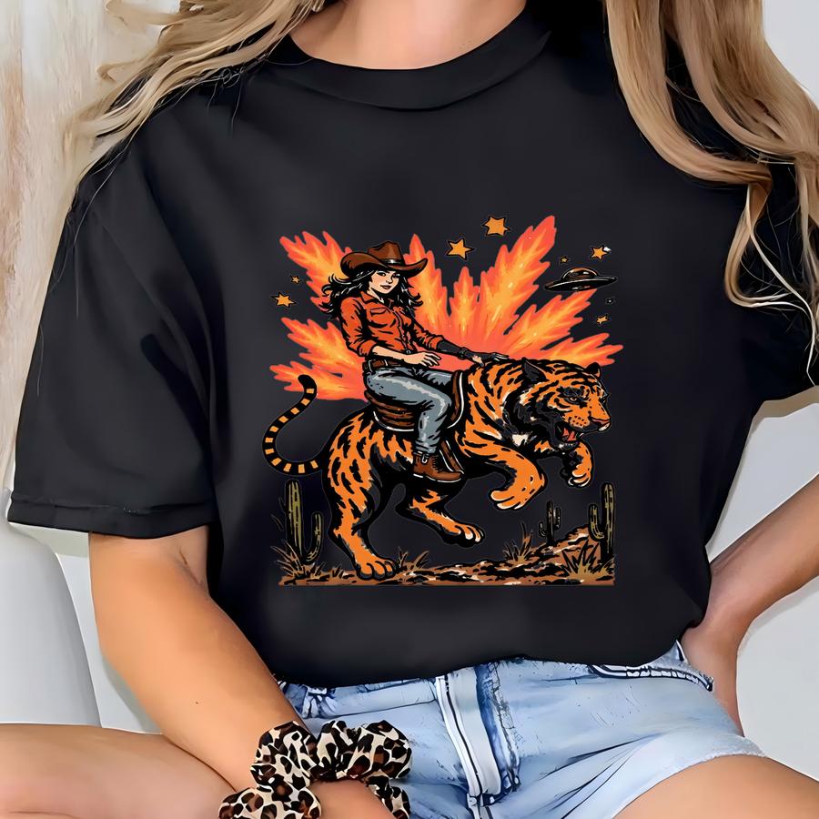 Cowgirl Riding Tiger Shirt – Western Rodeo Hoodie, Hoodie, Sweatshirt, Long Sve, Wild Desert Cowgirl Gift Sku3 47 T-shirt