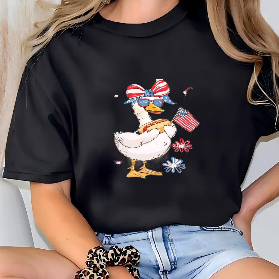 Custom Girls 4th Of July Baby ®, Cute Duck Fourth Of July Bodysuit, Patriotic Outfit, Personalized Name, Checkered Silly Goose ® T-shirt