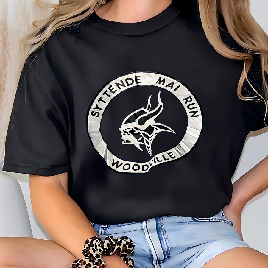 Vintage 90s Syttende Mai Run Woodville Hoodie Size M T-shirt