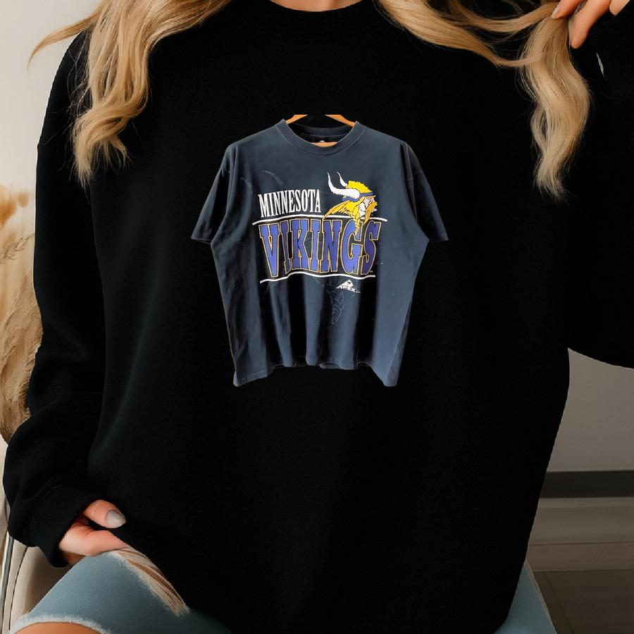 Vintage 90s T-shirt: Apex One , Size Xl Sweatshirt