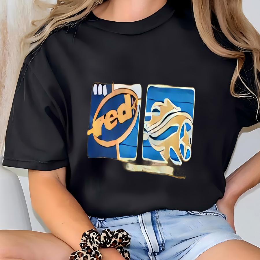 Vintage Y2k Red Technically Advanced Boarding Gear Yellow Hoodie Sweatshirt Sz L T-shirt