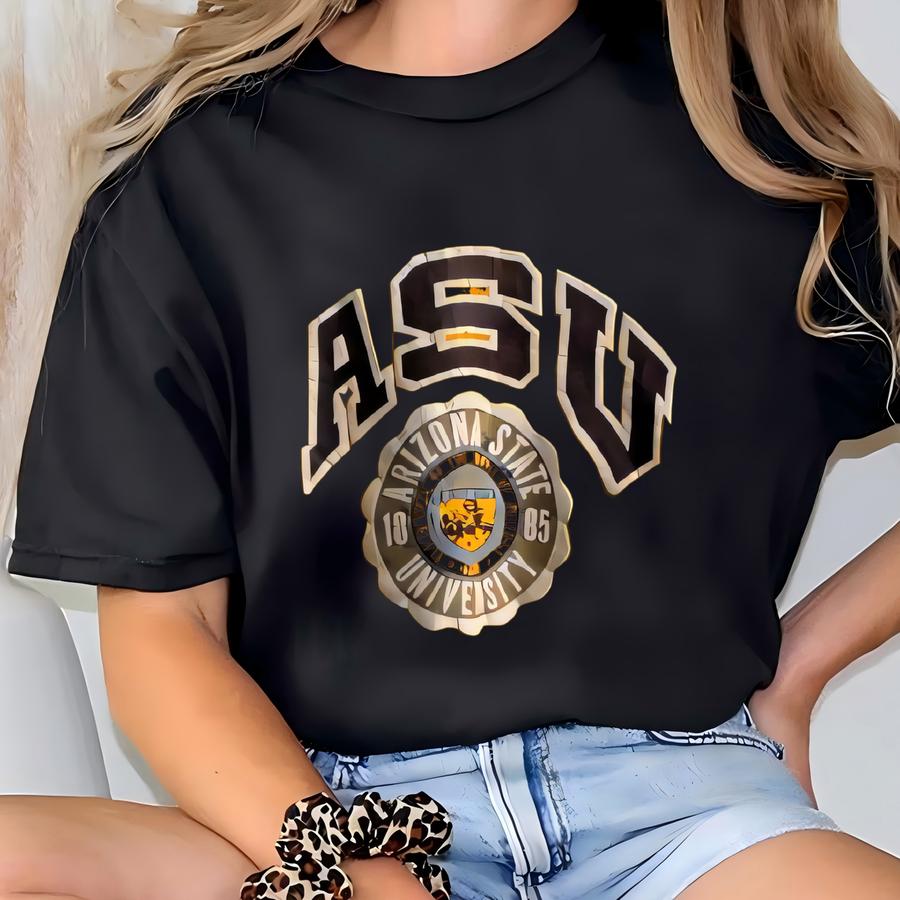 Vintage Distressed Arizona University Sweatshirt Arizona University Crewneck Sweater Pullover College Style Nice Yellow Colour Size Large T-shirt