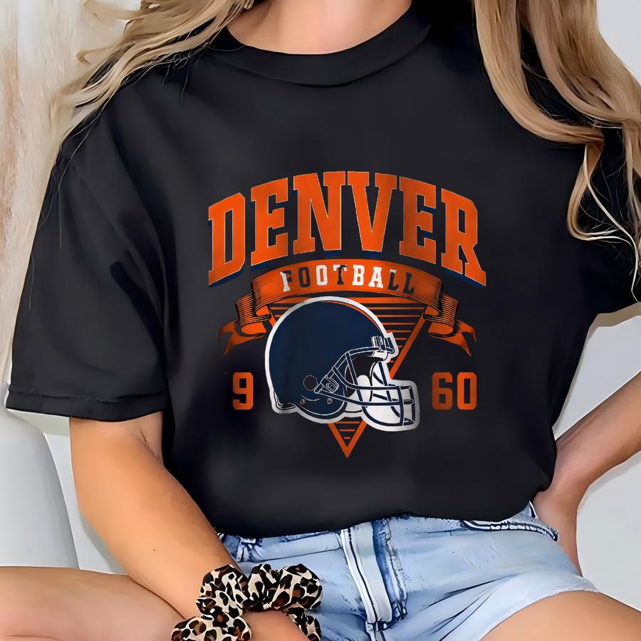 Denver Football Sweatshirt, Vintage Style Denver Football Crewneck, Retro Denver Football Sweater, Denver Fan Gift, Sunday Football Apparel T-shirt