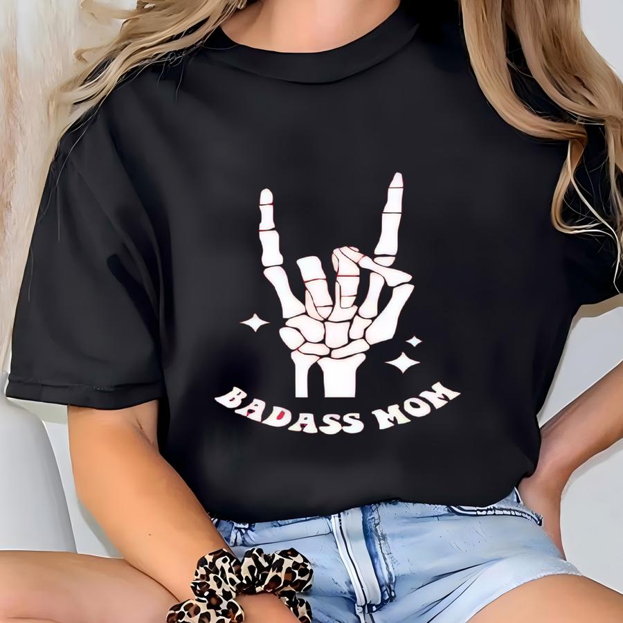 S Moms Club Sweatshirt, Mom Sweatshirt, Funny Mother's Day Sweatshirt, Mother's Day Gift, Moms Shirt, New Mom Sweatshirt T-shirt