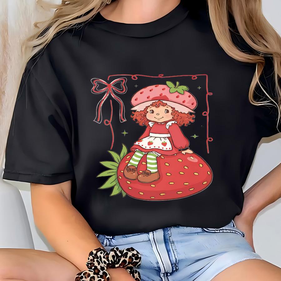 Strawberry Girlcore Graphic Tee: Vintage Coquette Cottagecore Shirt T-shirt