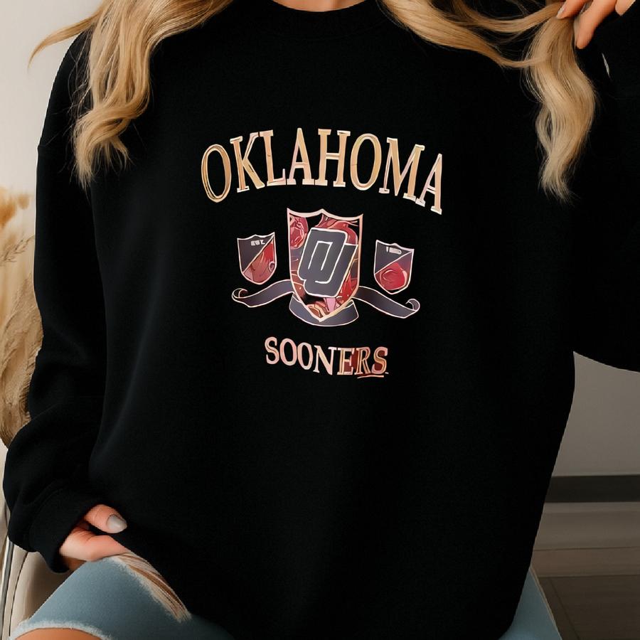 Vintage 90s/ Oklahoma/ Sooners/ Vintage Cs Crable Sportswear Red Sweatshirt (l) Sweatshirt