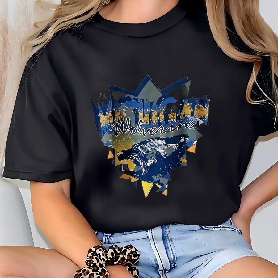 Vintage 90s/ Michigan/ Wolverines/ Vintage Fruit Of The Loom Gray Hoodie (l) T-shirt