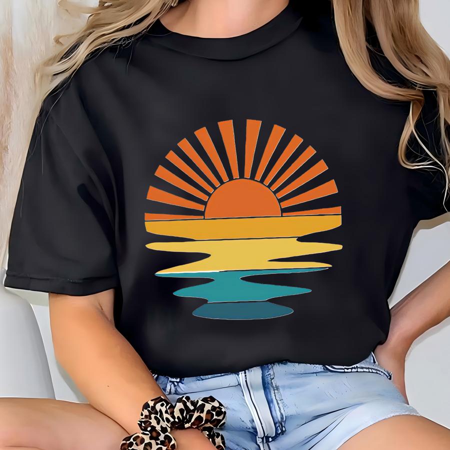 Retro Comfort Sunset Rays Wavy Hoodie, Sunshine Shirt, Summer Beach Holiday Gift, Sun Rays Tee, Beachy Vibes Crewneck, Girls Vacation Shirt T-shirt
