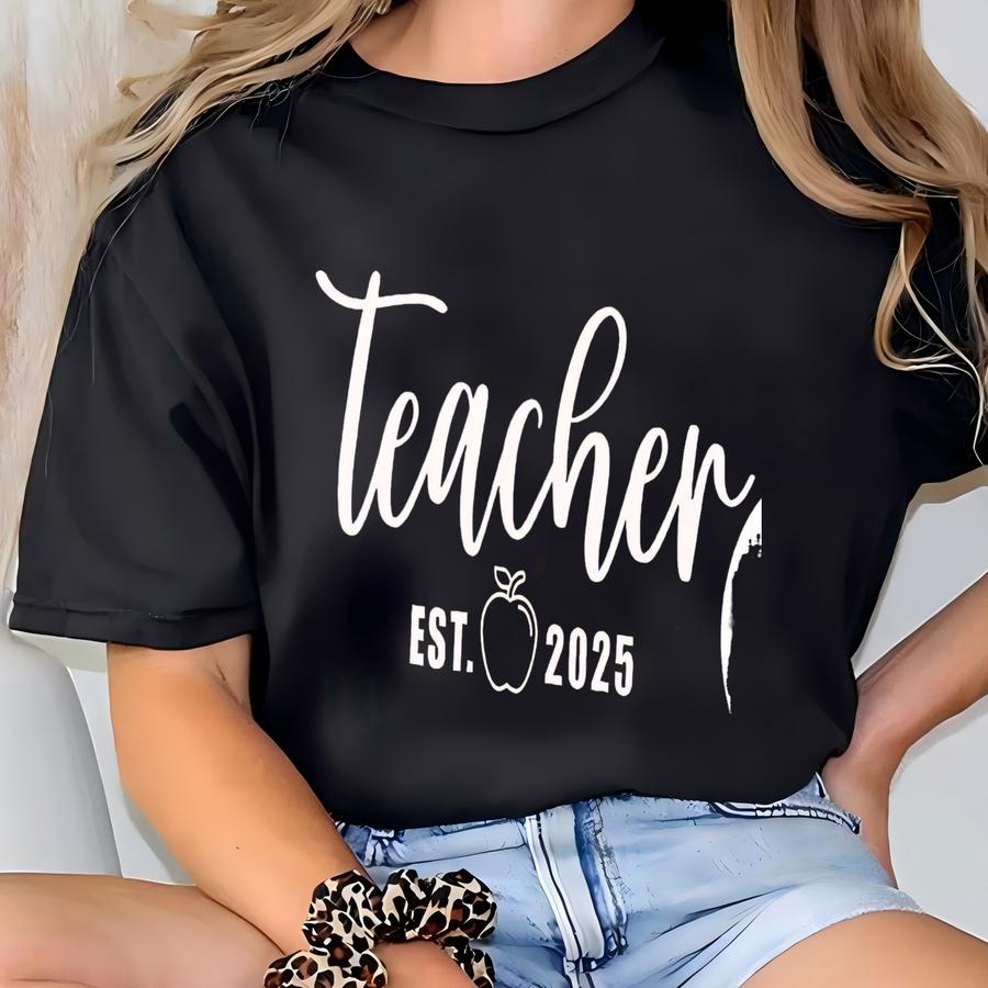 Kindergarten Teacher Shirts, Custom Teacher Shirt, Personalized Teacher Shirt, Back To School Shirt, Teacher 1st Day Tshirt,  T-shirt