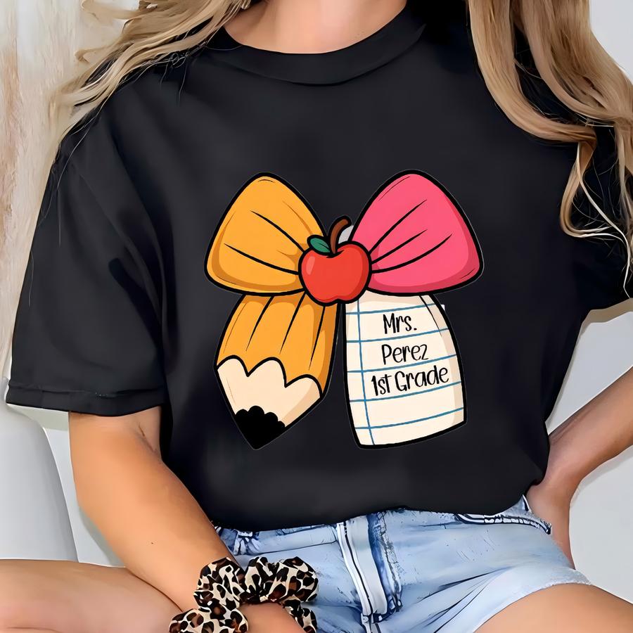 Personalized Coquette Teacher Mug - Ceramic Mug, 11oz, 15oz, Gift For Teacher, Custom Coffee Cup, Teacher Appreciation Present, Unique Tea T-shirt