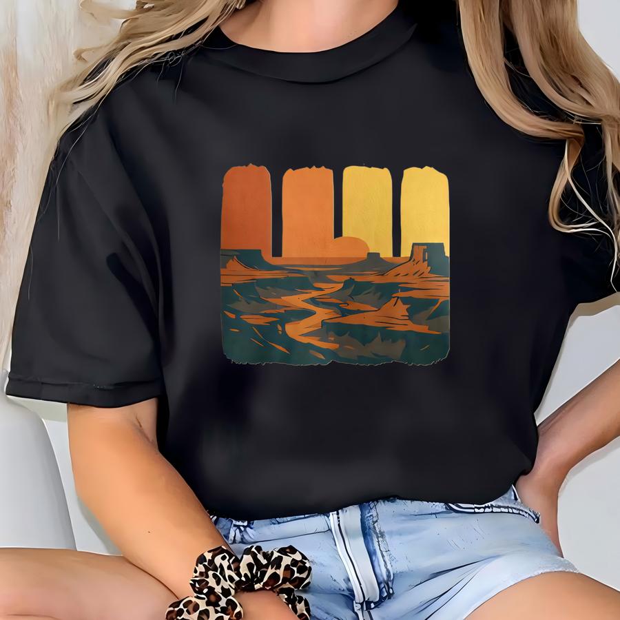 Canyonlands National Park Shirt Sweatshirt Hoodie, Utah Desert Canyons Tee, Southwest Nature Lovers Graphic Top, Gift For Hikers Travelers T-shirt