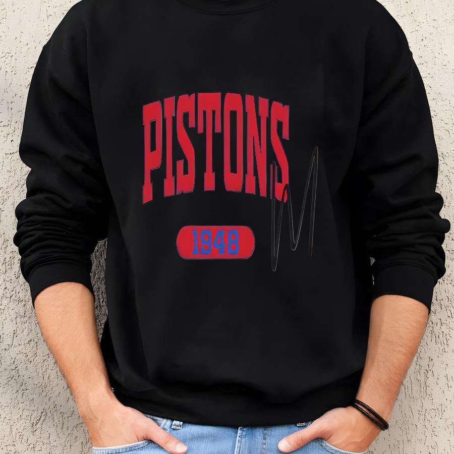 Detroit Basketball Cropped Tee, Detroit Mascot Fan Apparel, Detroit Spirit Wear, Basketball Fan Wear, Piston Spirit Crew,basketball Crop Tee Sweatshirt