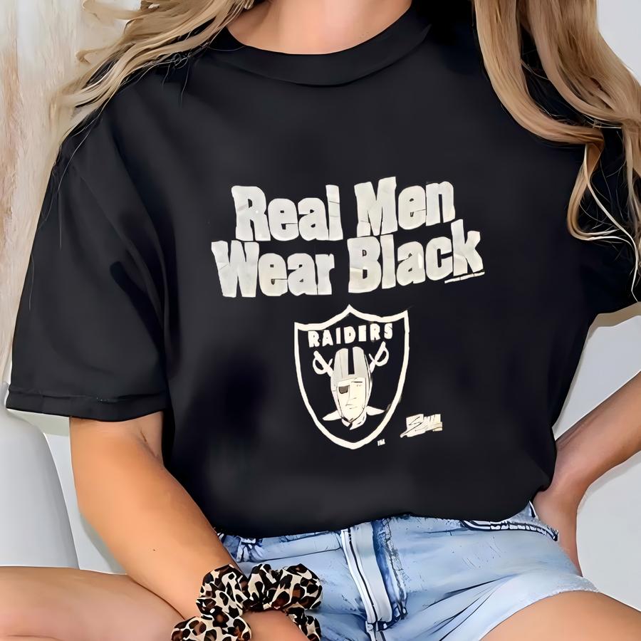 Vintage Oakland T Shirt Tee Made Usa Size Xtra Large Xl Football Las Vegas Los Angeles California Silver And Black Nwa 1990s 90s T-shirt